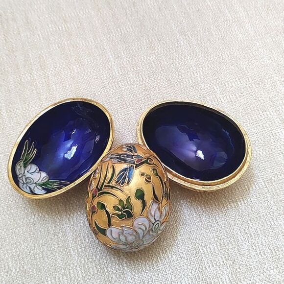 Cloisonne Gold Nesting Egg and Box Hand Painted Enamel Floral and Bird Vintage - Picture 2 of 11